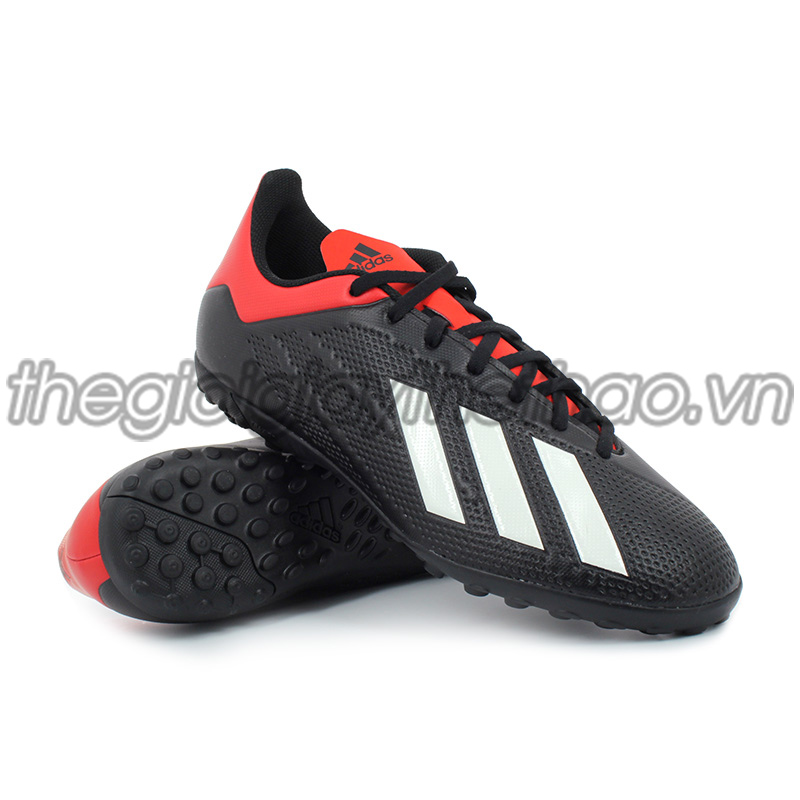 giày bóng đá adidas