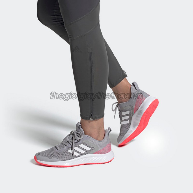 Giày thể thao nữ Adidas Fluidstreet h2