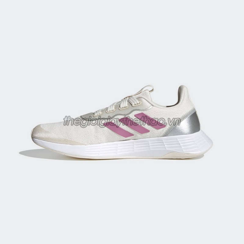 giay-the-thao-adidas-qt-racer-sport-cwhite-chemet-silvmt-fy5679