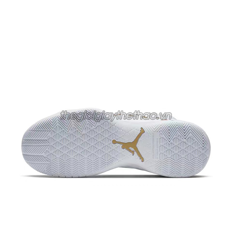 Giày Nike Air Jordan Jumpman Diamond Mid Fiba 2022